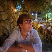 Mi chiamo Andrea Dentico, sono un laureando in Giurisprudenza e offro lezioni online di diritto privato, costituzionale, penale.